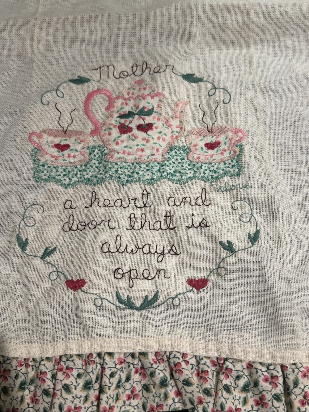Vintage Embroidered Tea Set Kitchen Towel - Pink and Green